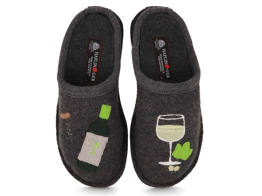 HAFLINGER Flair Wine Time Boiled Wool Slippers in Anthracite, wool felt, front three-quarter view