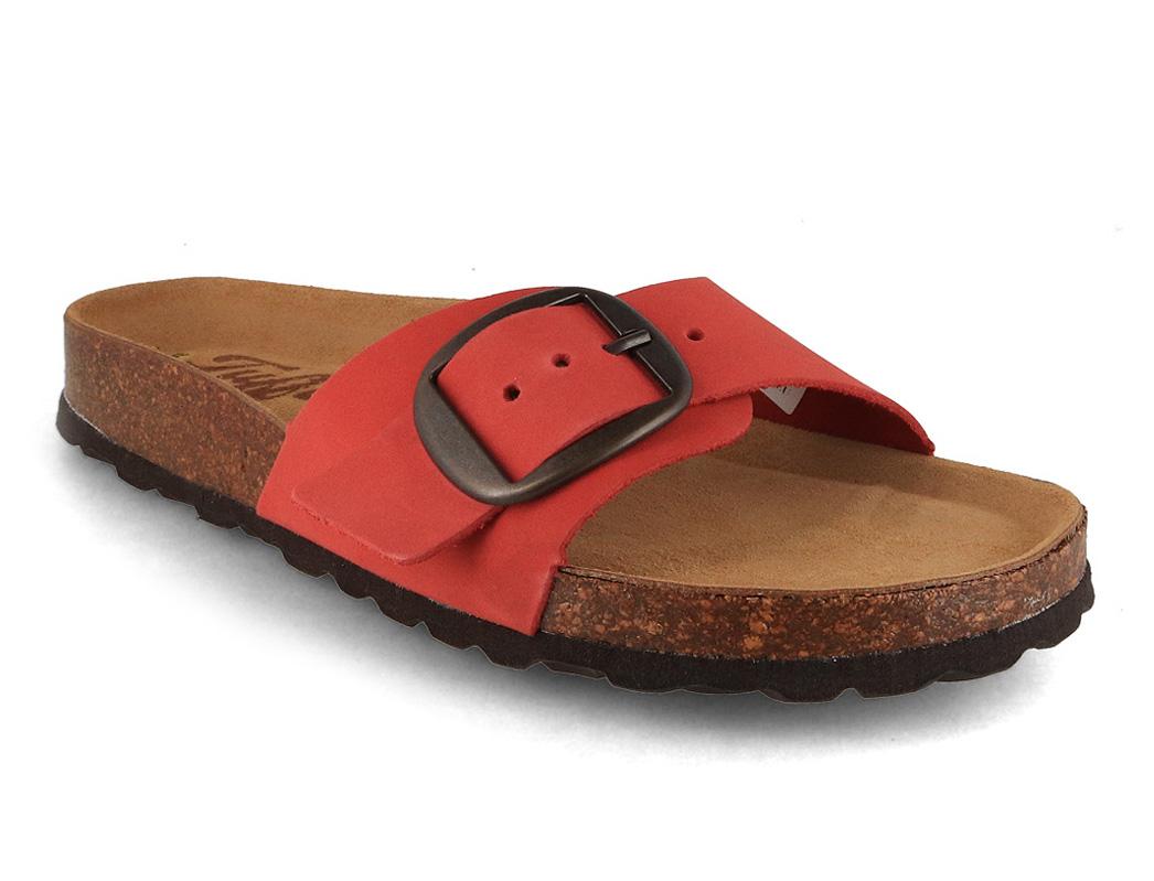 Tuffeln Fehmarn showing a single red leather strap with an oversized buckle