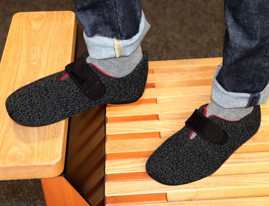 1 Varomed-vital-Slipper--Binti-Black #farbe_Black