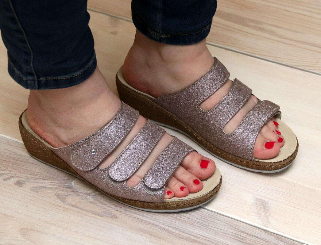 1 FLORETT-Sandal-Adelia-nude #farbe_Grey
