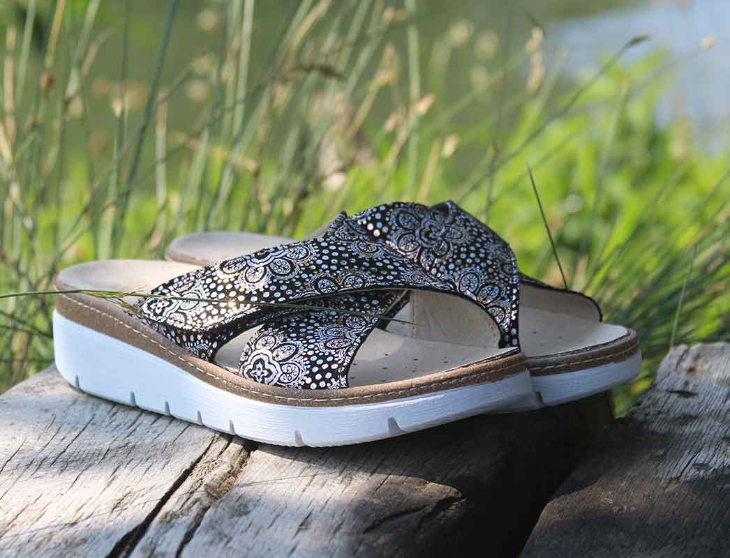 1 Varomed-vital-Women-Slippers-Coco-black #farbe_Black