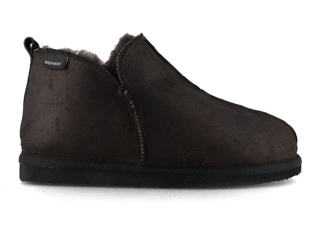 SHEPHERD Women Lambskin Boots 'Annie' in matt black, outer side profile