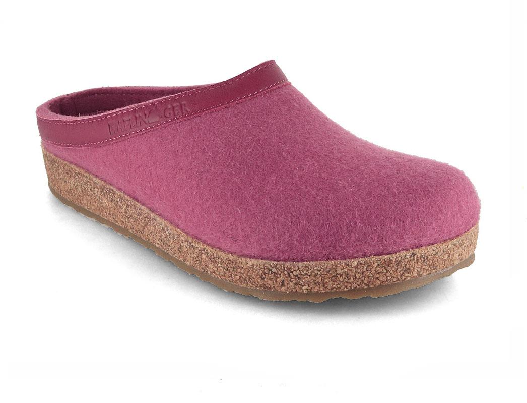 HAFLINGER Grizzly Torben showing a heather-rose felt upper with a darker pink collar