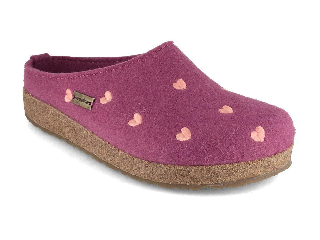 HAFLINGER Grizzly Cuoricino heather rose showing a heather-rose felt upper decorated with small heart appliques