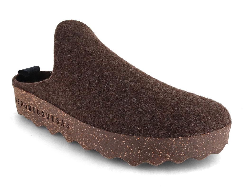 ASPORTUGUESAS Come dark-brown wool felt clog with cork-rubber sole, close-up three-quarter view