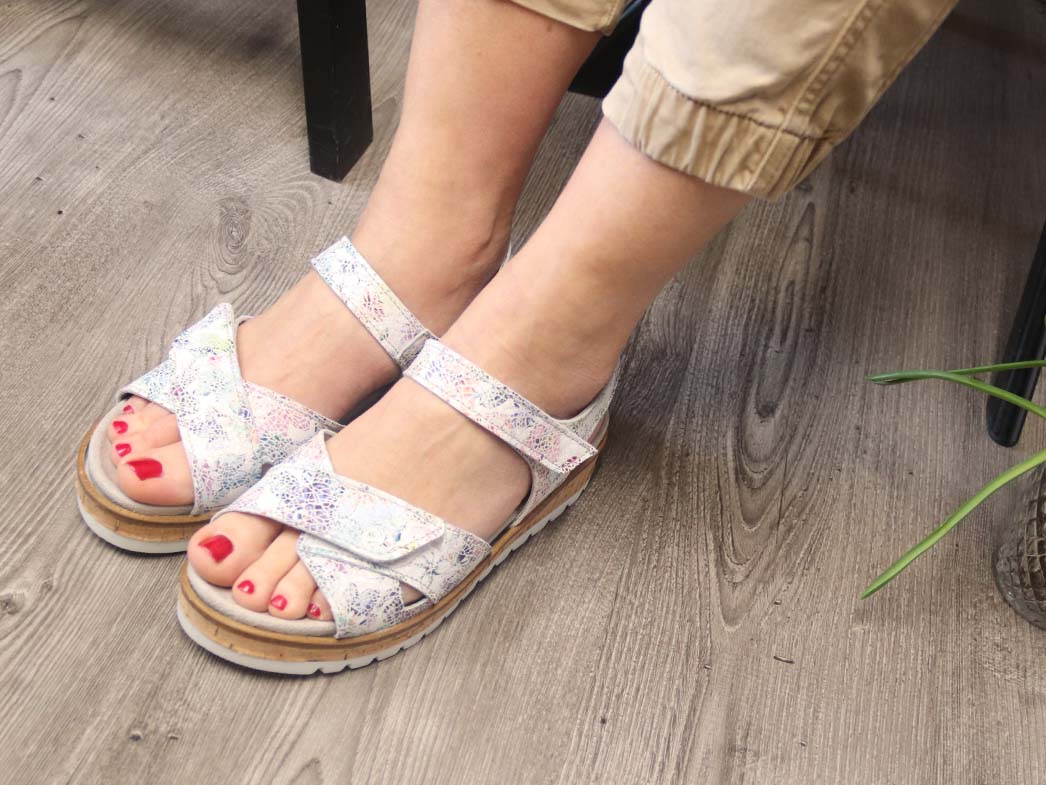 1 Varomed-vital-Sandal--Yolanda-Multicolor #farbe_White