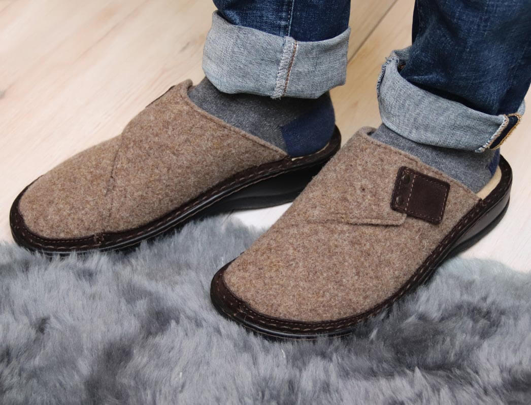 1 Varomed-vital-Slipper--Henry-Brown #farbe_Beige