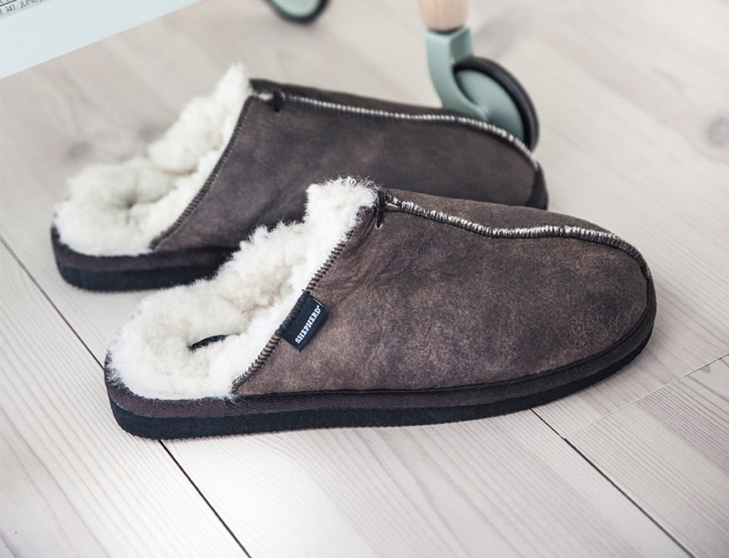 1 SHEPHERD-Mens-Sheepskin-Slippers-Hugo-oiled-antique #farbe_Brown