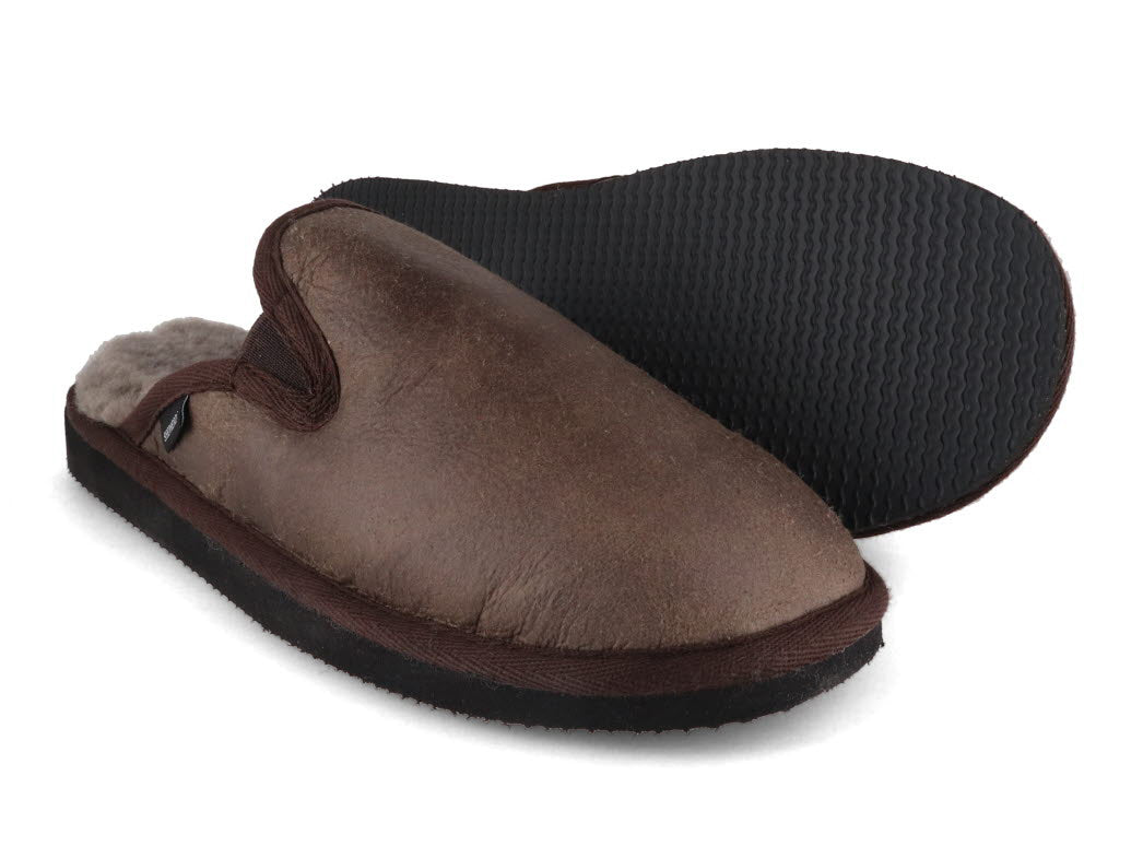 1 SHEPHERD-Men-Lambskin-Slippers-Adam-oiled-antique #farbe_Brown