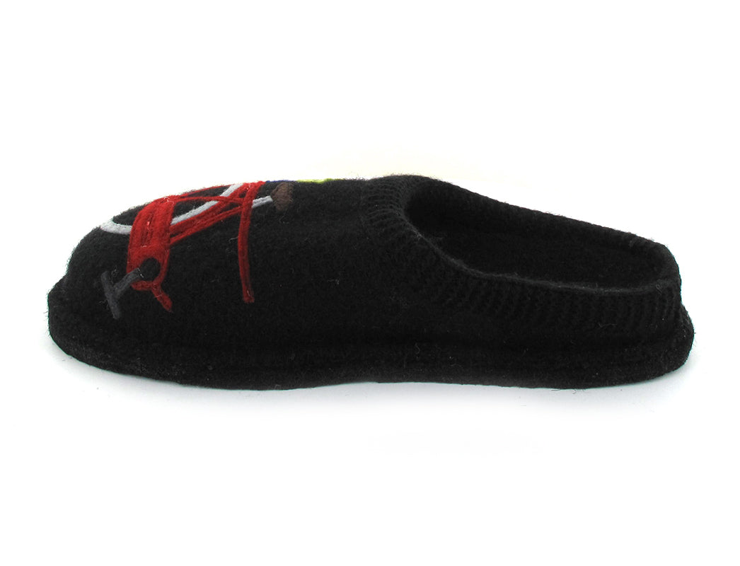 haflinger-flair-bicycle-slippers #color_black
