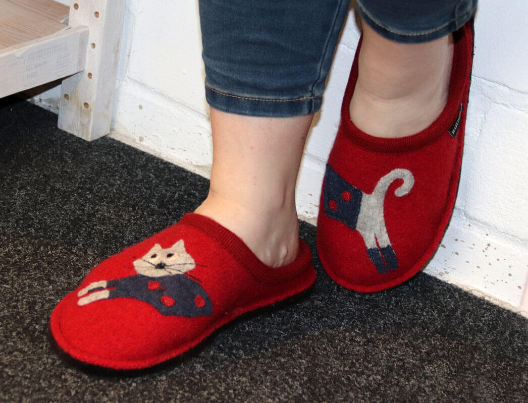 1 HAFLINGER-Slipper--Flair-Cucho-paprika #farbe_Red