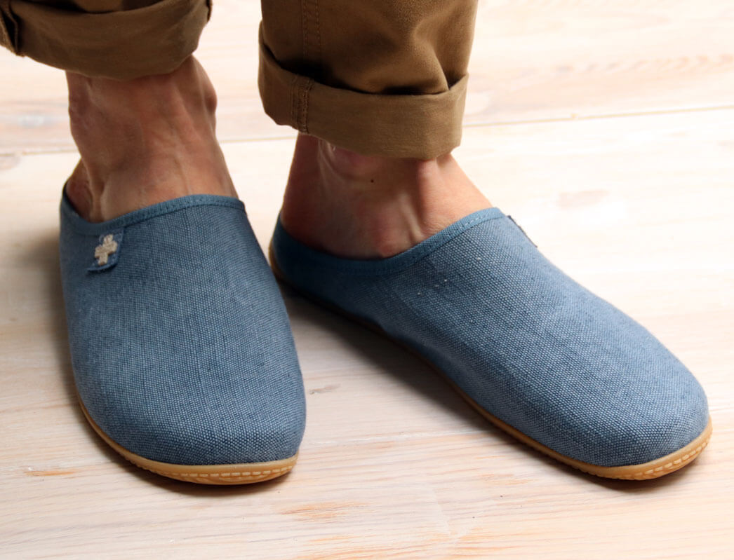1 LIVING-KITZBUEHEL-Slipper--Swiss-Cross-Denim #farbe_Blue