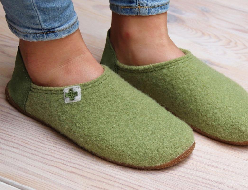 1 LIVING-KITZBUEHEL-Slipper--4030-Jade #farbe_Green