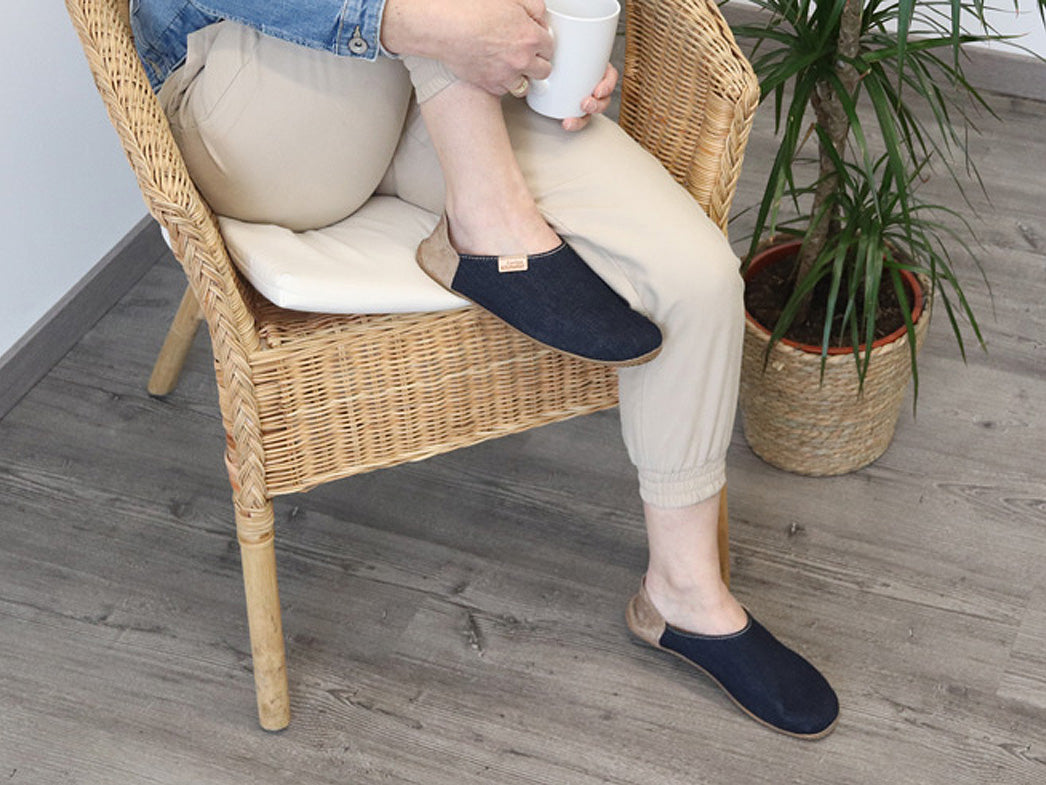 1 Living-Kitzbuehel-Slipper--Leather-Cap-Dark-Denim #farbe_Blue