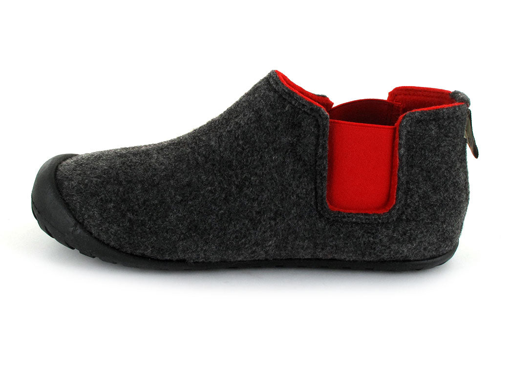 1 Gumbies-Men-Women-Slippers-Brumby-charcoalred #farbe_Red