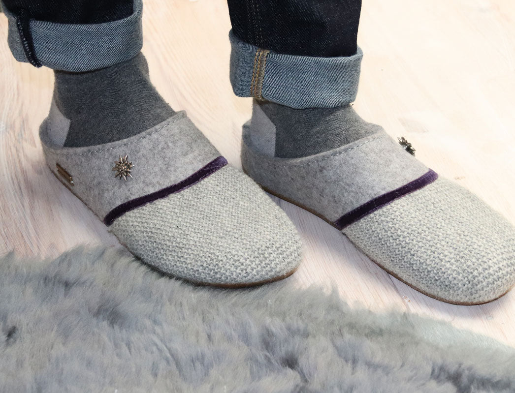 1 HAFLINGER-Wool-Slippers--Everest-Edelwei-Stone-Gray #farbe_Grey