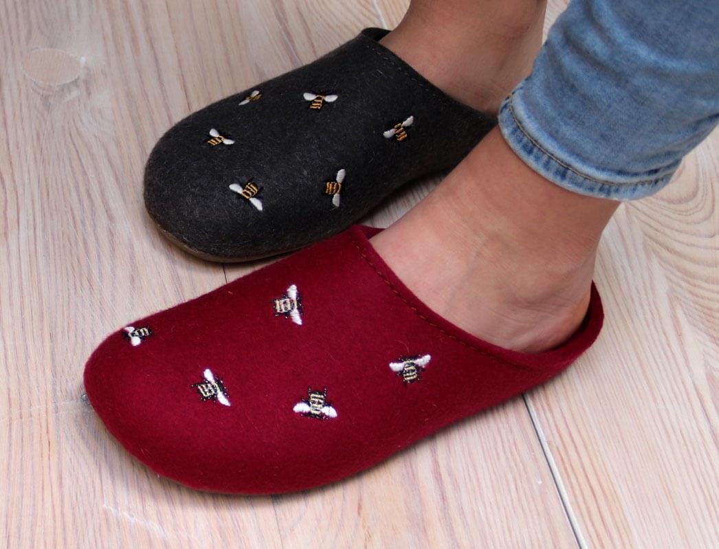 1 HAFLINGER-Slipper--Everest-Api-Port #farbe_Red