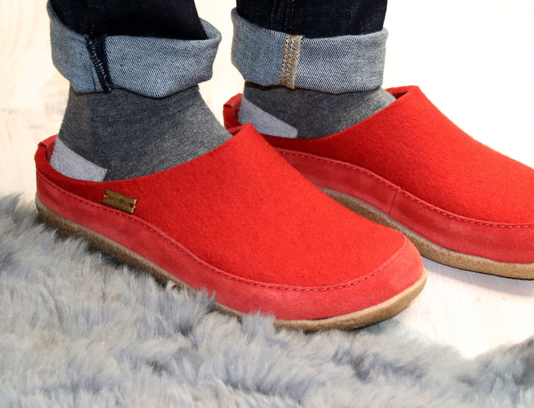 1 HAFLINGER-Clog--Blizzard-Skane-Ruby #farbe_Red