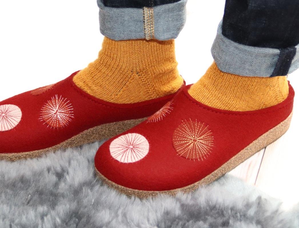 1 HAFLINGER-Clog--Grizzly-Radius-Ruby #farbe_Red