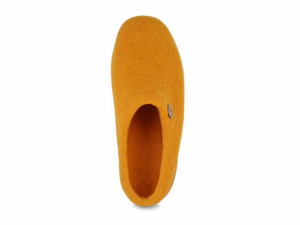 Tuffeln Pantuffel orange wool felt slippers, top view