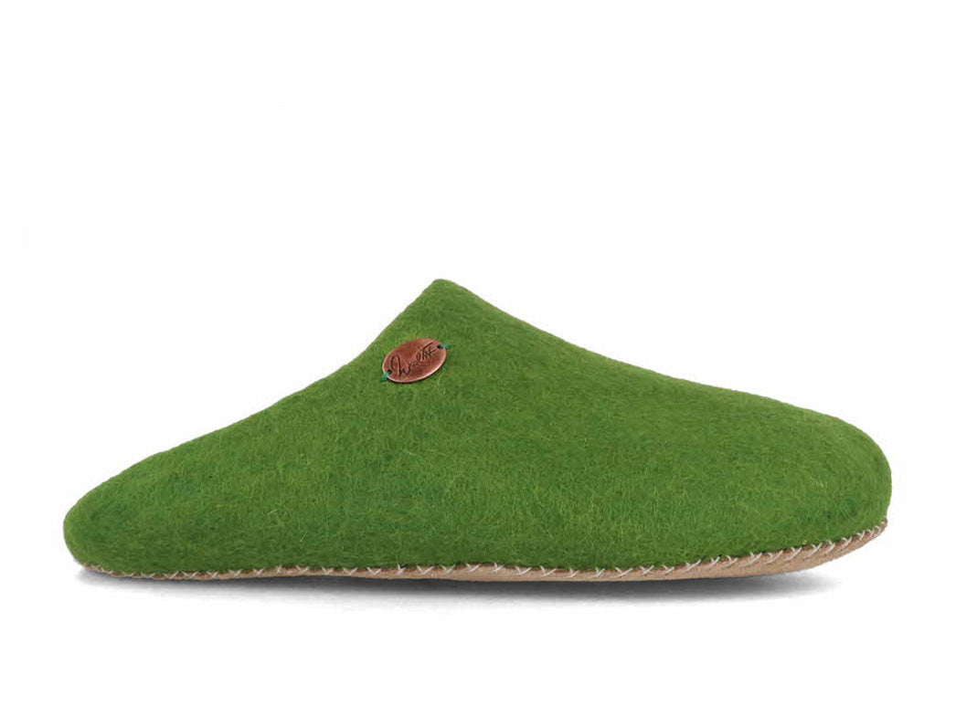 WoolFit Tibet Hand-Felted Wool Slippers in Grass Green, wool felt, outer side profile