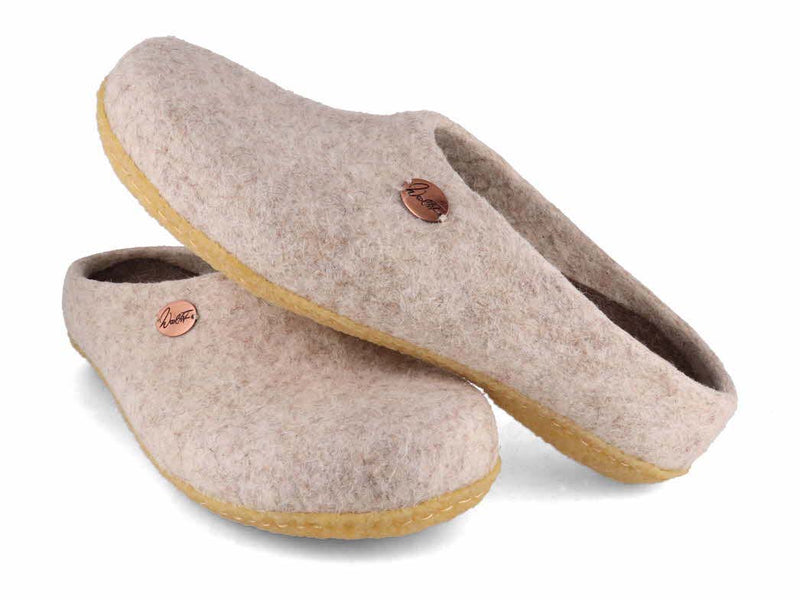 1 WoolFit-Classic-handfelted-Slippers-with-Natural-Rubber-Sole-beige